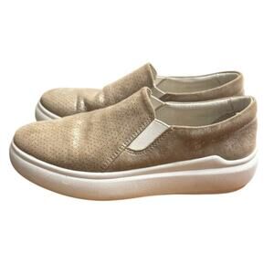 Trask Women’s Taupe Suede Slip-On Sneakers Size 8M Metallic Shimmer